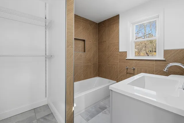 $875,000 | 1297 Pleasant Street, Weymouth, MA 02189