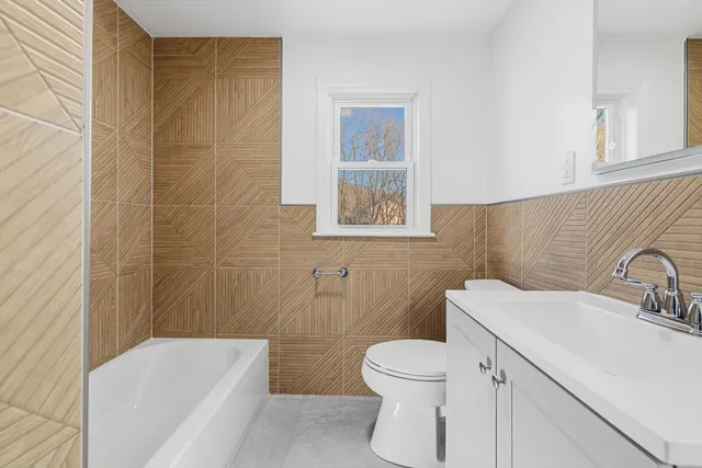 $875,000 | 1297 Pleasant Street, Weymouth, MA 02189