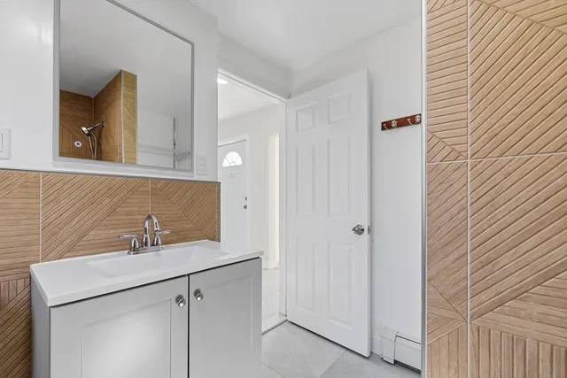 $875,000 | 1297 Pleasant Street, Weymouth, MA 02189