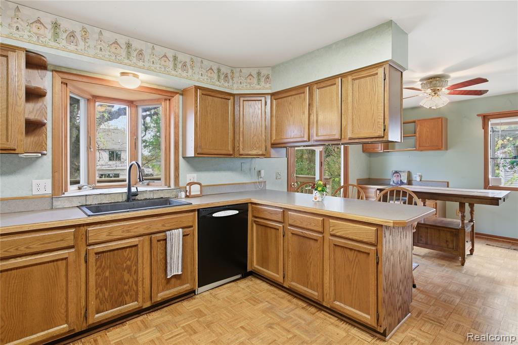 3931 Mildred Avenue Rochester Hills, MI 48309 - Photo 13 of 39