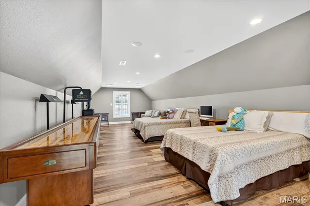 $889,900 | 6020 North Lakeshore Drive, Hillsboro, MO 63050