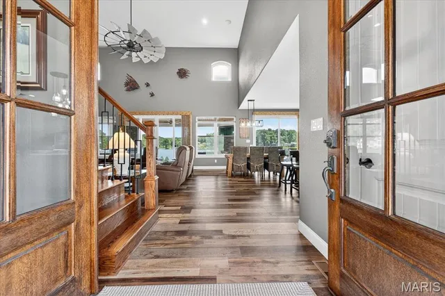 $889,900 | 6020 North Lakeshore Drive, Hillsboro, MO 63050