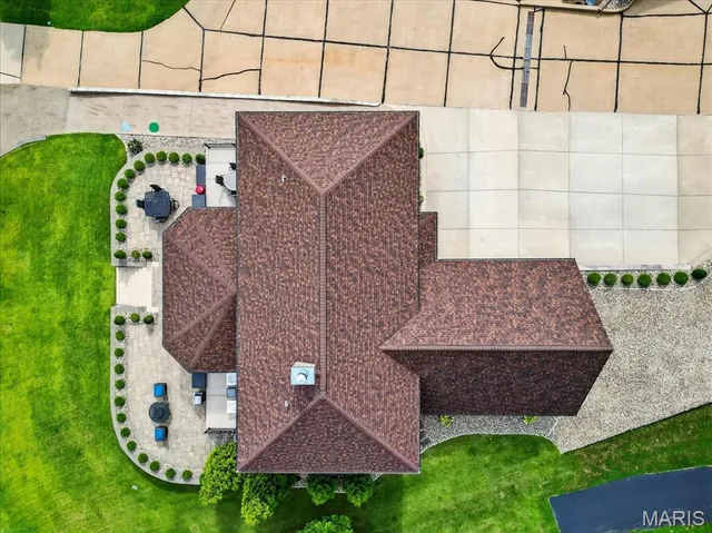 $889,900 | 6020 North Lakeshore Drive, Hillsboro, MO 63050