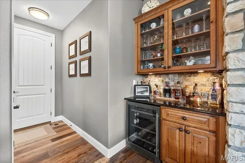 $889,900 | 6020 North Lakeshore Drive, Hillsboro, MO 63050