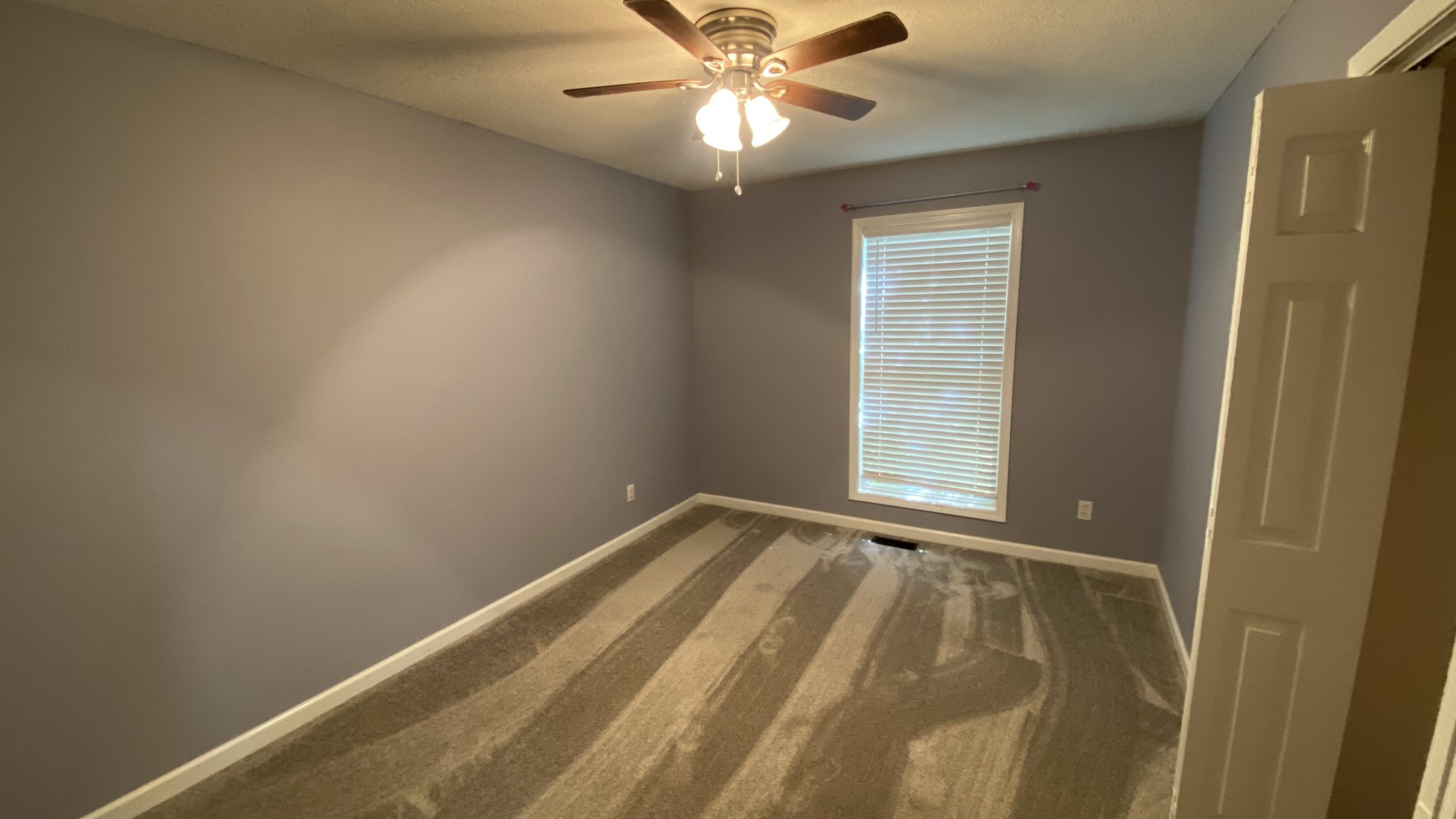 3475 Eastridge Road Woodlawn, TN 37191 - Photo 13 of 20 a view of room with window and ceiling fan