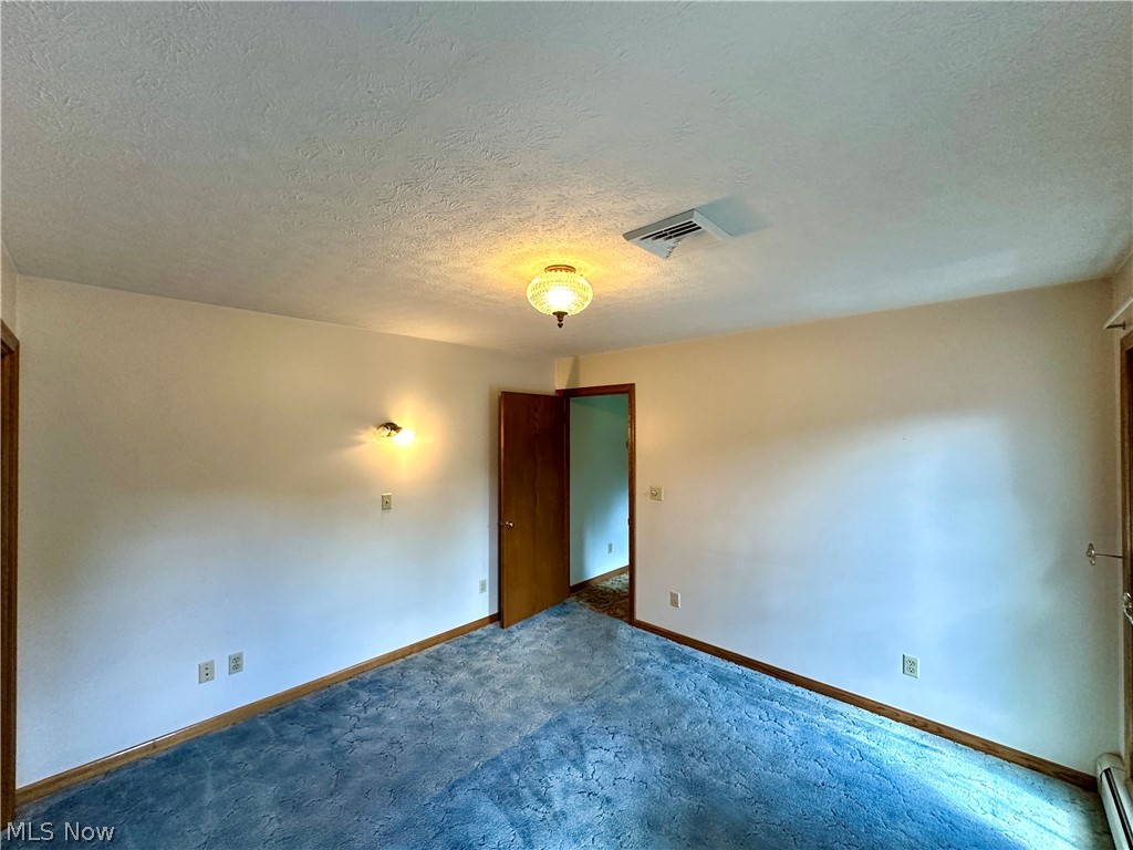 1465 Warner Road Southeast Hubbard, OH 44425 - Photo 19 of 40
