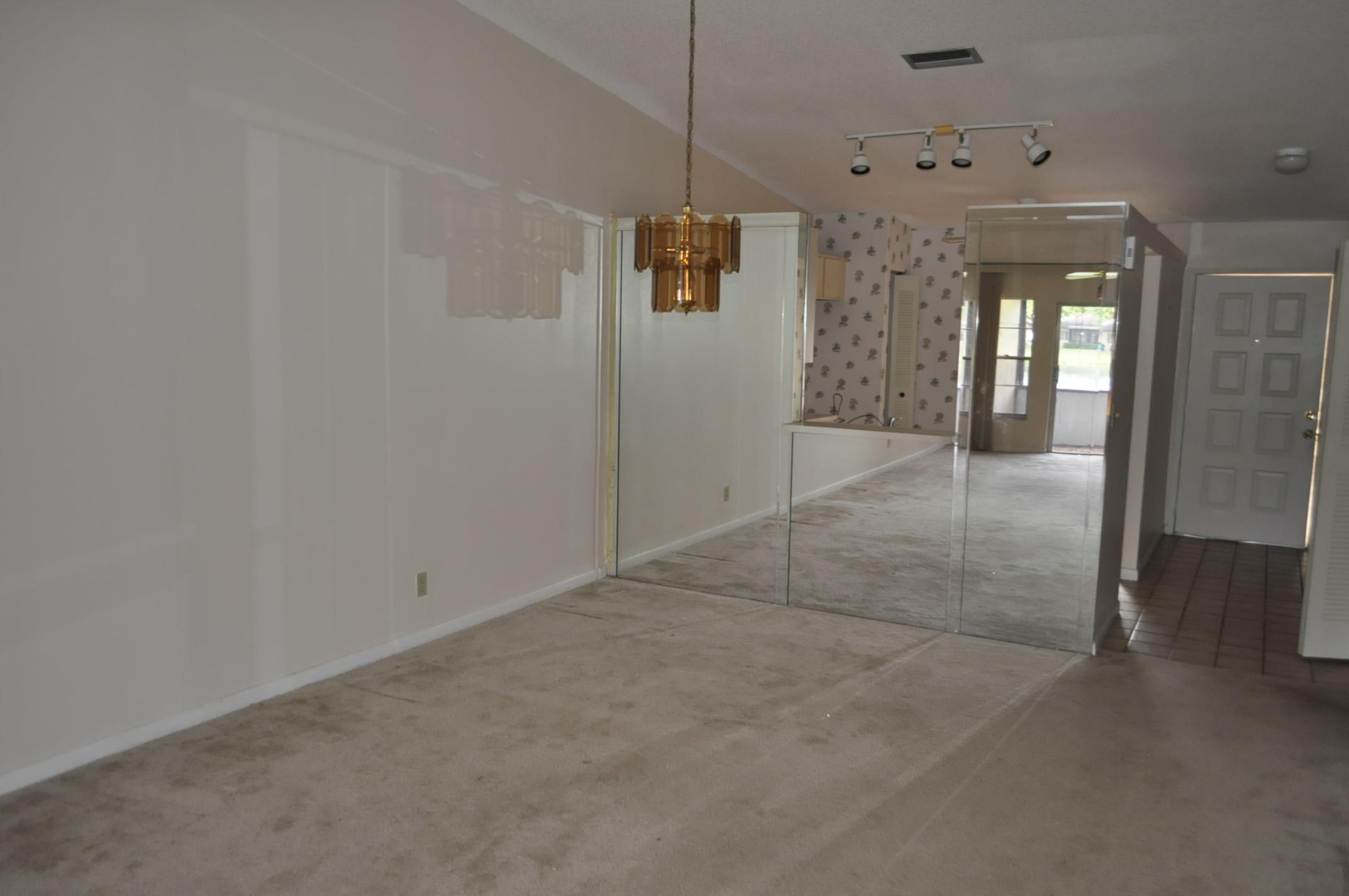 18524 Hidden Way Boca Raton, FL 33496 - Photo 8 of 13 DINING AREA