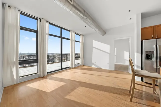$350,000 | 1550 South Blue Island Avenue, Unit 1210, Chicago, IL 60608
