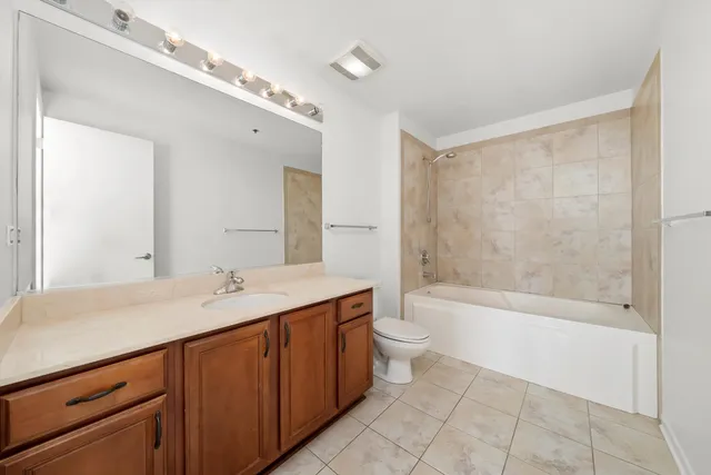 $350,000 | 1550 South Blue Island Avenue, Unit 1210, Chicago, IL 60608