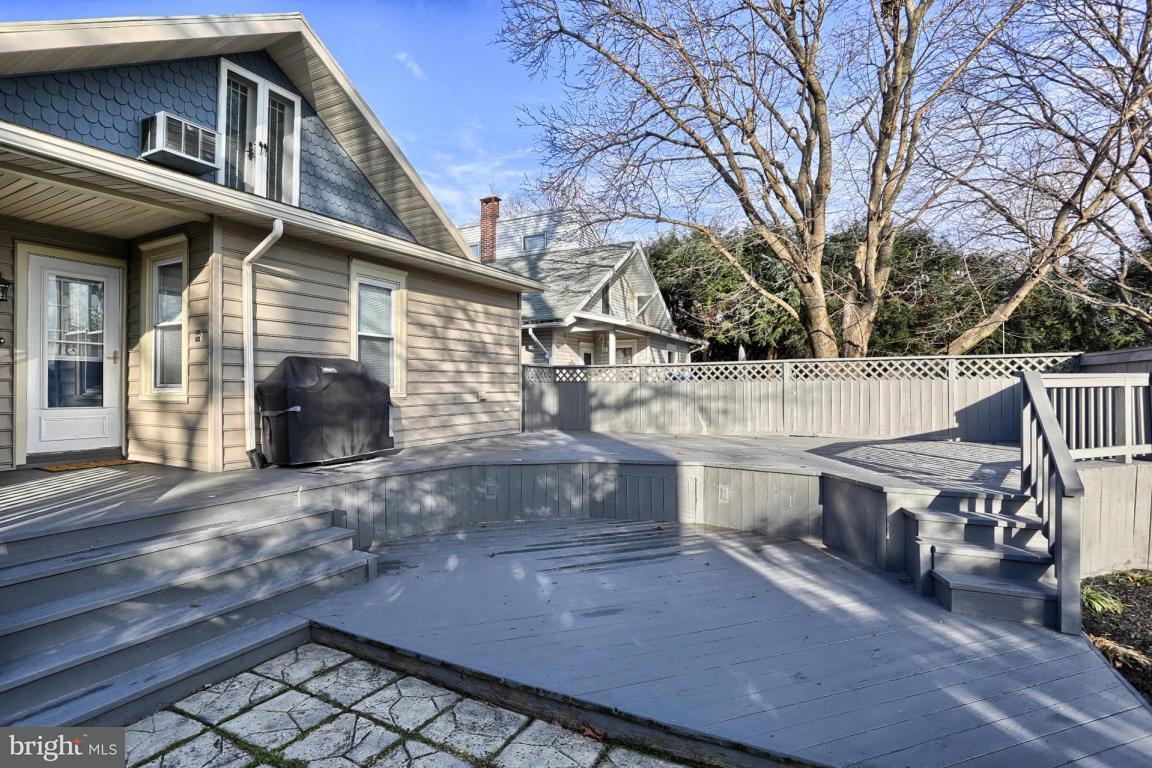 363 North Broad Street Lititz, PA 17543 - Photo 3 of 19