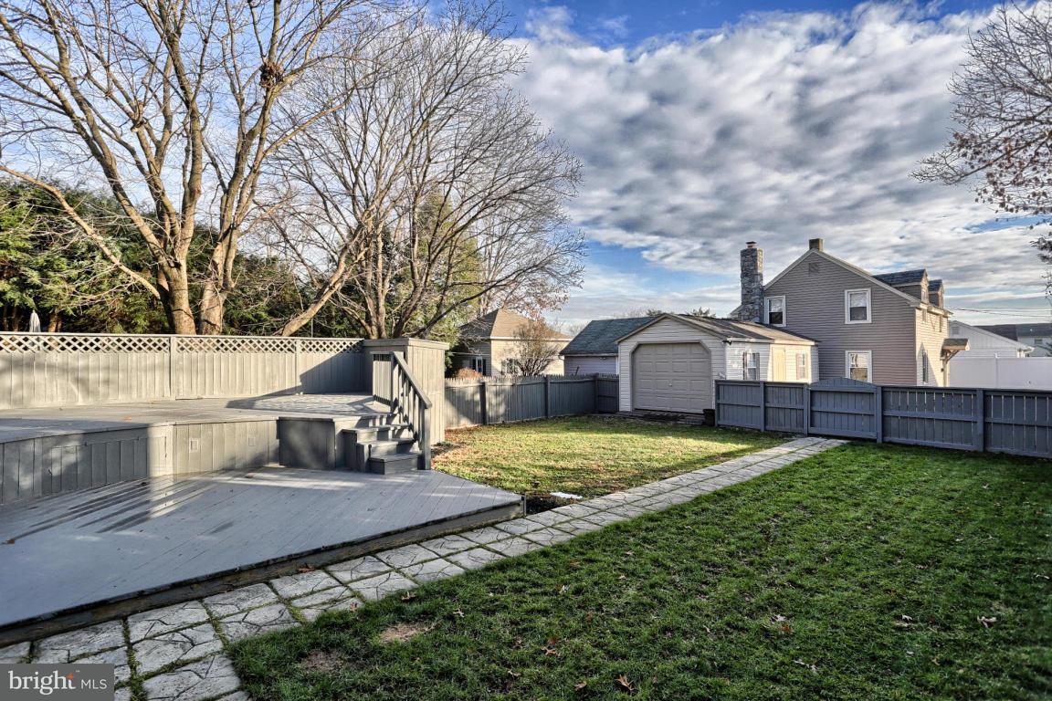 363 North Broad Street Lititz, PA 17543 - Photo 5 of 19