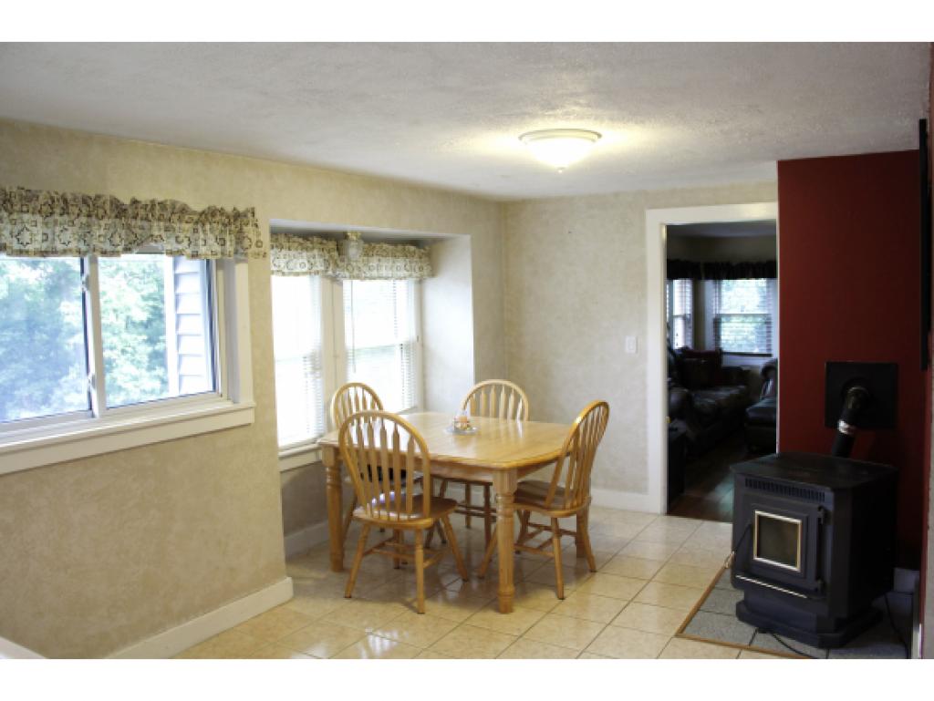 31 Morrill Road Hooksett, NH 03106 - Photo 10 of 35