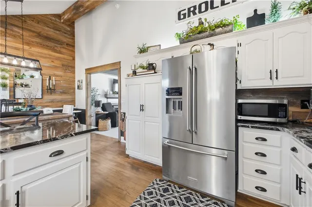 $390,000 | 2805 Quail Drive, St. Joseph, MO 64506