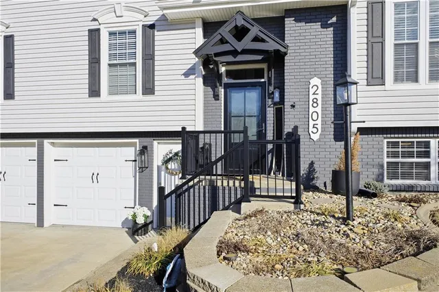 $390,000 | 2805 Quail Drive, St. Joseph, MO 64506