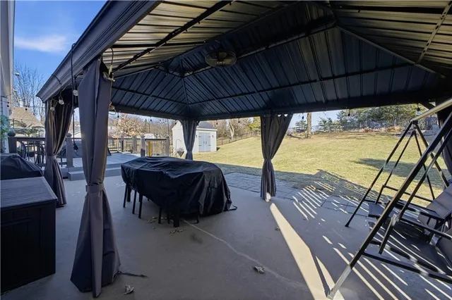 $390,000 | 2805 Quail Drive, St. Joseph, MO 64506