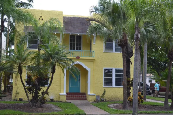 $1,650 | 1852 Washington Street, Unit 2, Hollywood, FL 33020