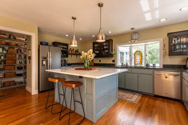 $1,255,000 | 136 Yeaw Road, Dover, VT 05341