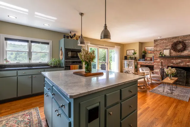 $1,255,000 | 136 Yeaw Road, Dover, VT 05341