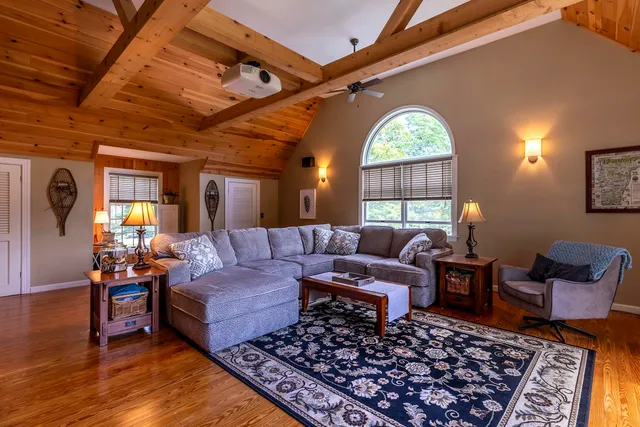 $1,255,000 | 136 Yeaw Road, Dover, VT 05341