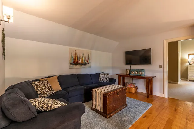 $1,255,000 | 136 Yeaw Road, Dover, VT 05341