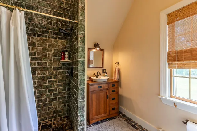 $1,195,000 | 136 Yeaw Road, Dover, VT 05341