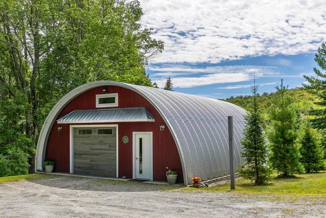 $1,195,000 | 136 Yeaw Road, Dover, VT 05341