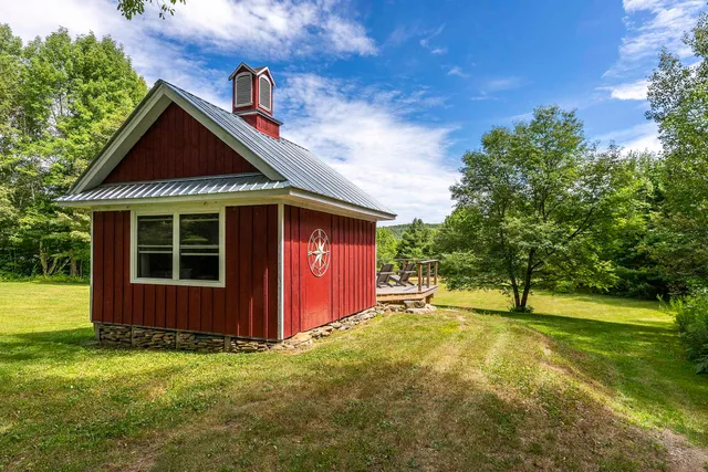 $1,255,000 | 136 Yeaw Road, Dover, VT 05341