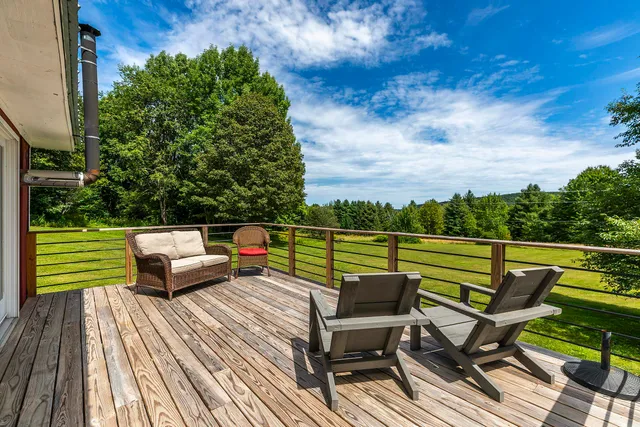 $1,255,000 | 136 Yeaw Road, Dover, VT 05341