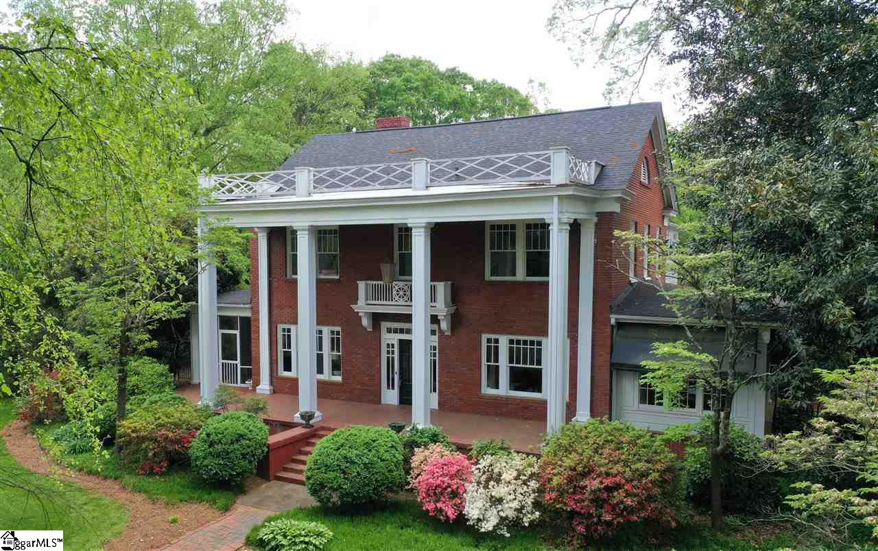 309 West Faris Road Greenville, SC 29605 - Photo 1 of 32 Gallery Image 1