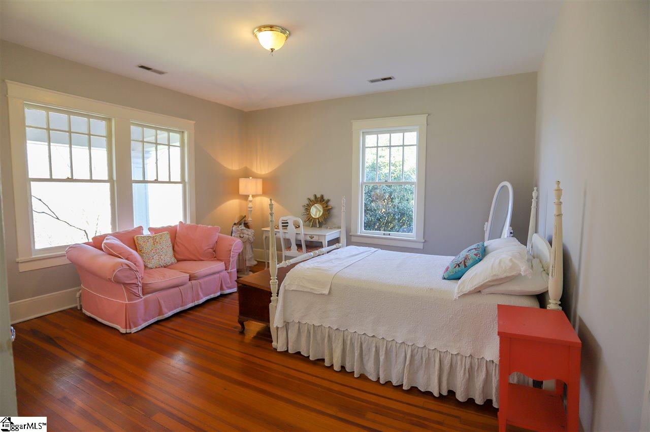 309 West Faris Road Greenville, SC 29605 - Photo 22 of 32 Gallery Image 22