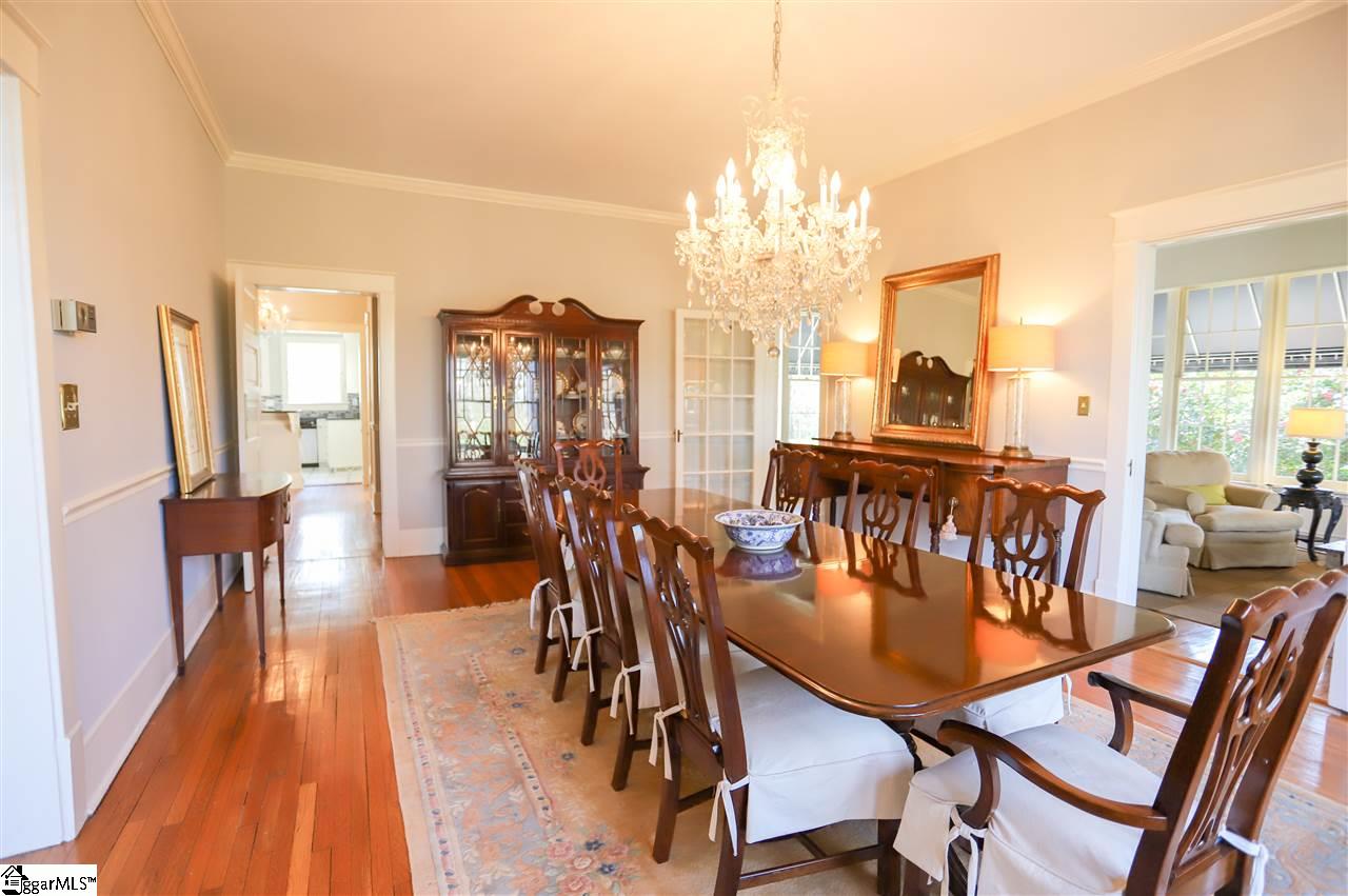 309 West Faris Road Greenville, SC 29605 - Photo 4 of 32 Gallery Image 4