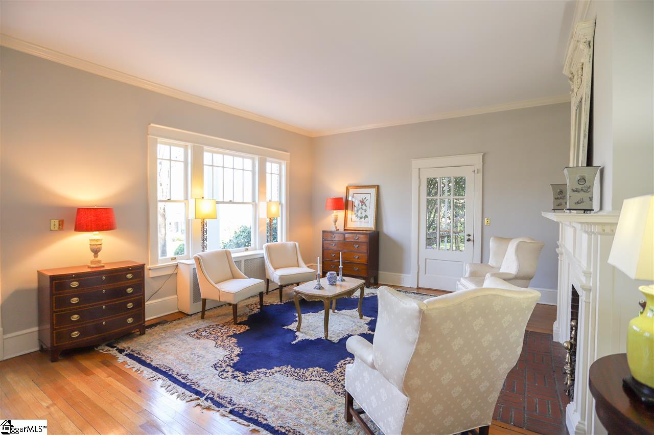 309 West Faris Road Greenville, SC 29605 - Photo 7 of 32 Gallery Image 7
