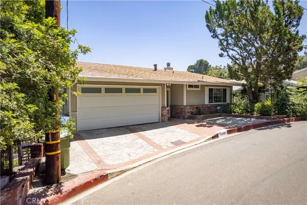 $2,090,000 | 4100 Witzel Drive, Sherman Oaks, CA 91423