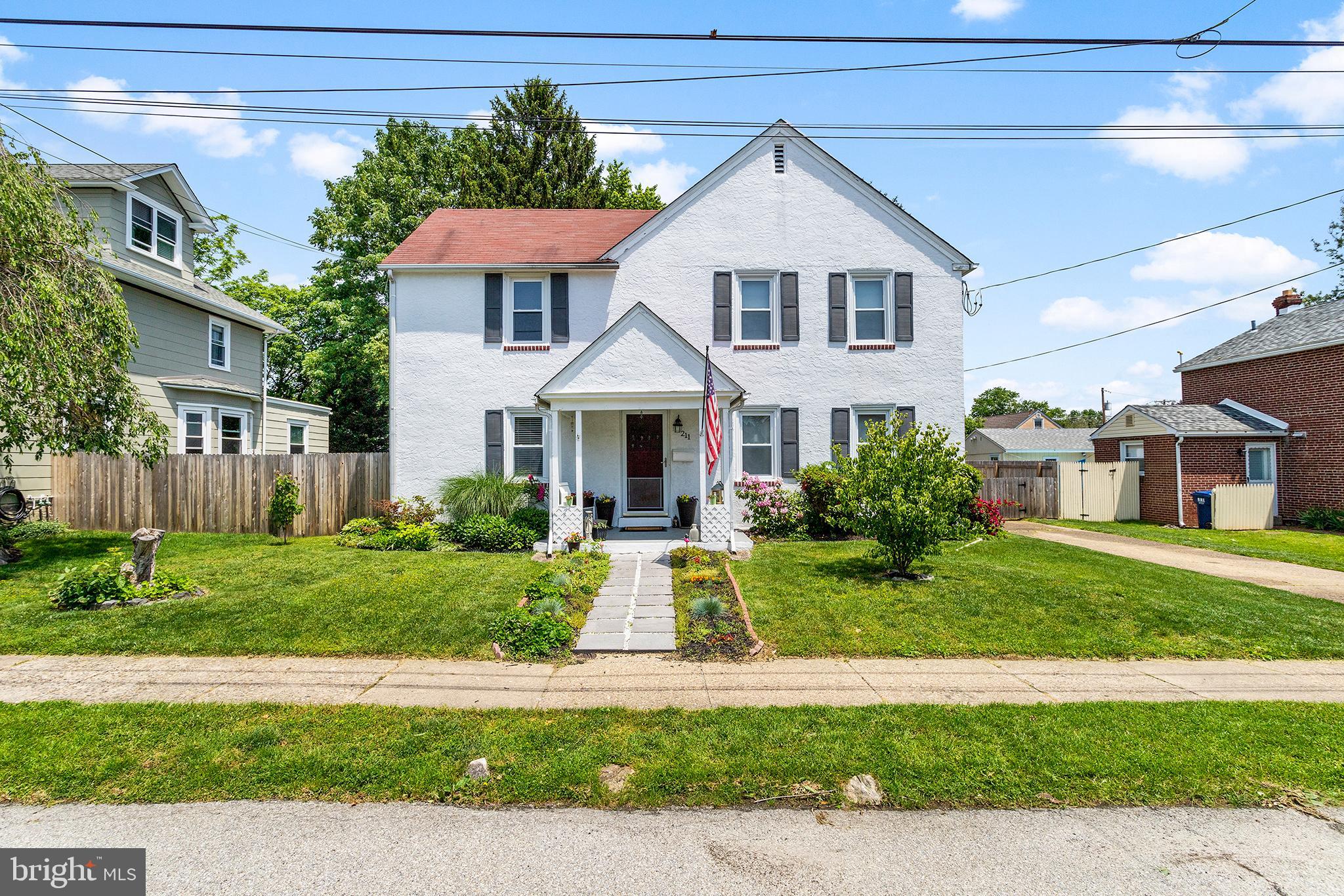 211 Maple Road Wallingford, PA 19086 - Photo 1 of 33