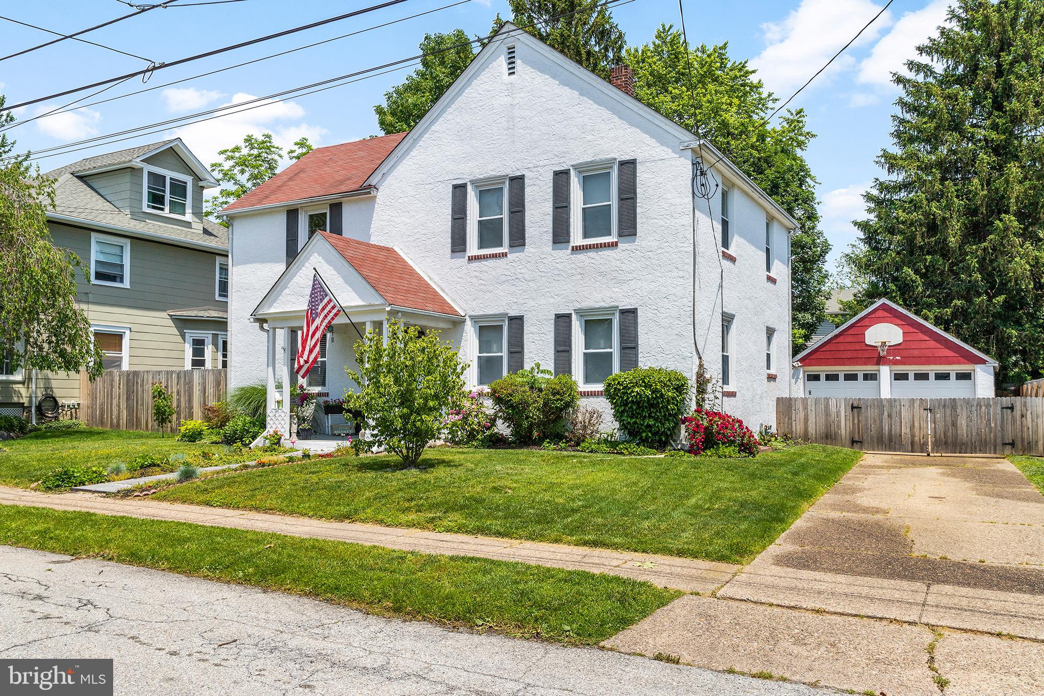 211 Maple Road Wallingford, PA 19086 - Photo 3 of 33