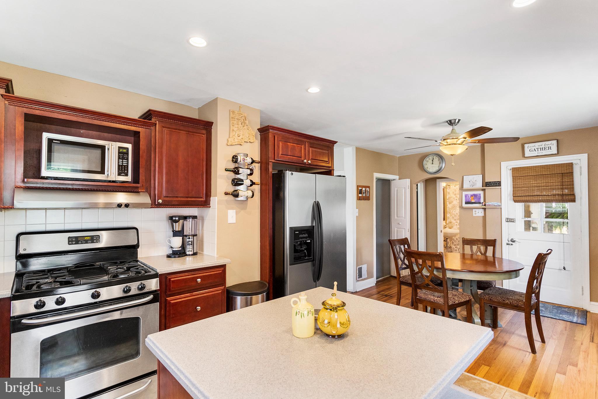 211 Maple Road Wallingford, PA 19086 - Photo 10 of 33