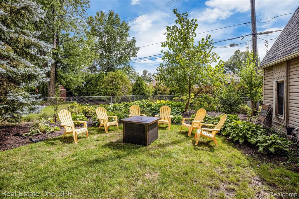1499 North Renaud Road Grosse Pointe Woods, MI 48236 - Photo 32 of 35