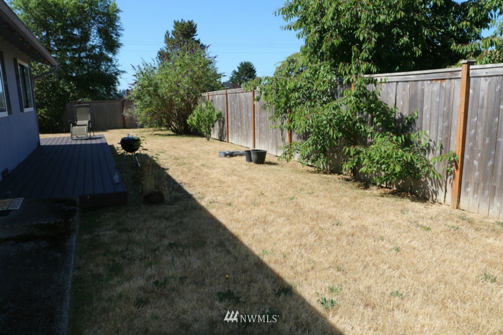 22621 13th Place West Bothell, WA 98021 - Photo 5 of 9