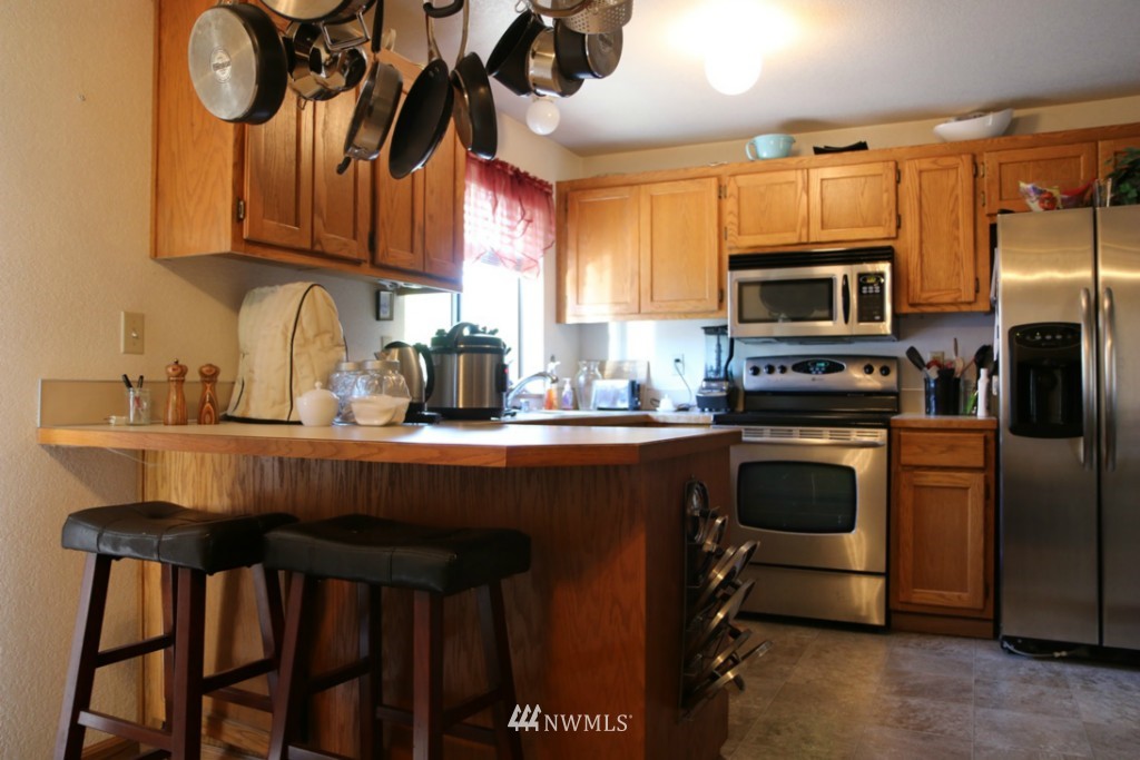 22621 13th Place West Bothell, WA 98021 - Photo 6 of 9