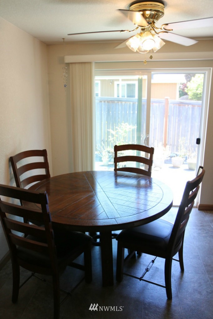 22621 13th Place West Bothell, WA 98021 - Photo 8 of 9