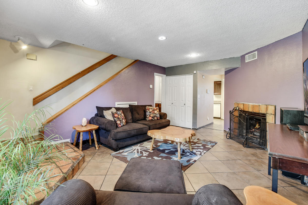 1402 East Osborn Road, Unit 4 Phoenix, AZ 85014 - Photo 7 of 32 1402-East-Osborn-Road-16