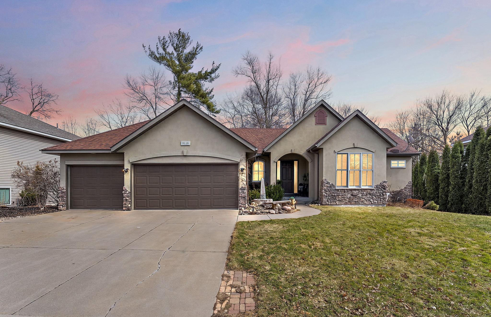 8116 Clifford Circle Inver Grove Heights, MN 55076 - Photo 2 of 47