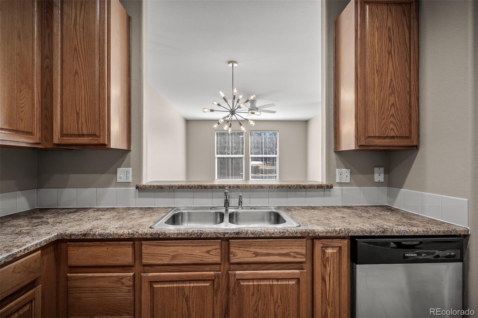3919 Diamond Ridge View Colorado Springs, CO 80918 - Photo 14 of 49
