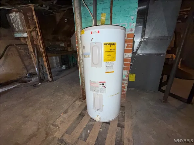 $164,900 | 293 Ontario Street, Buffalo, NY 14207