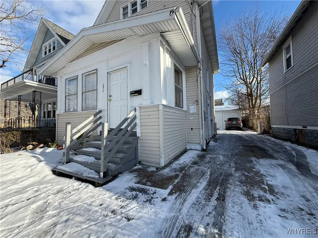 $164,900 | 293 Ontario Street, Buffalo, NY 14207