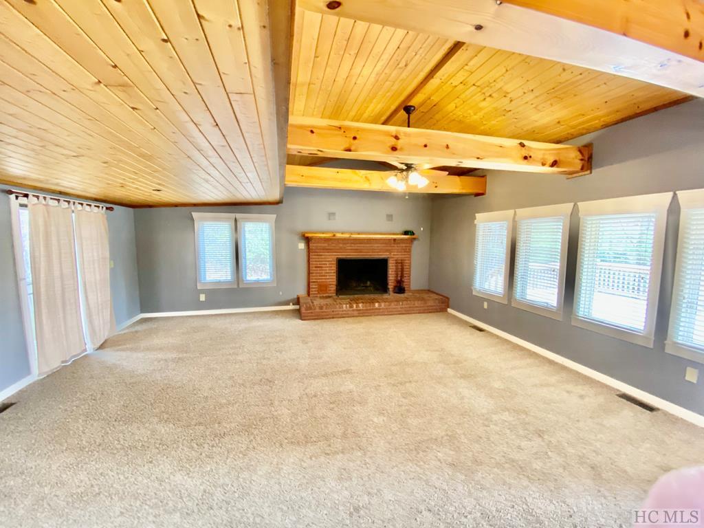 173 Lance Road Cashiers, NC 28717 - Photo 4 of 11 Gallery Image 4