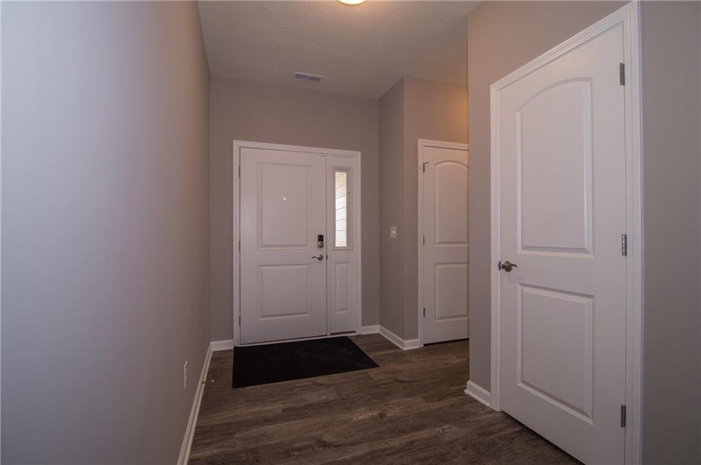 6820 Ben Riley Court Plainfield, IN 46168 - Photo 5 of 30 Gallery Image 5