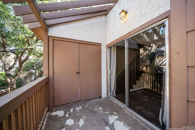 $1,299 | 4107 Medical Drive, Unit 2204, San Antonio, TX 78229