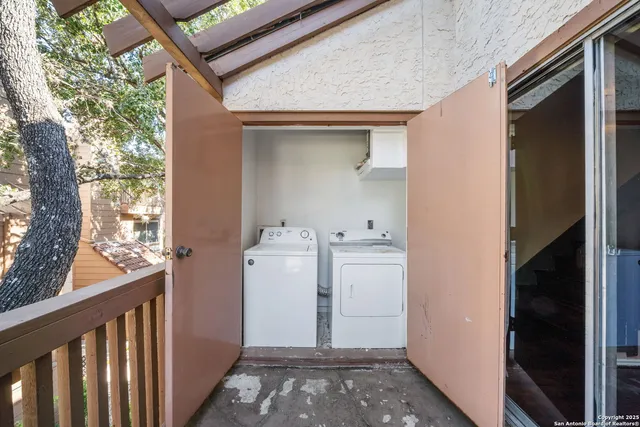 $1,299 | 4107 Medical Drive, Unit 2204, San Antonio, TX 78229