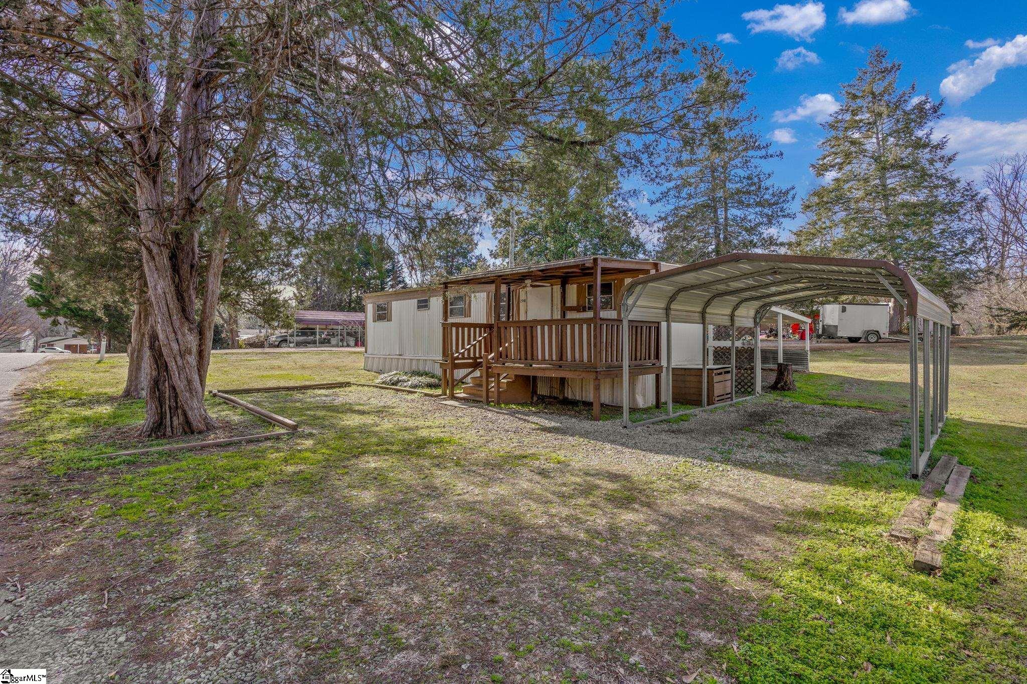 204 Hiles Street Easley, SC 29642 - Photo 6 of 24